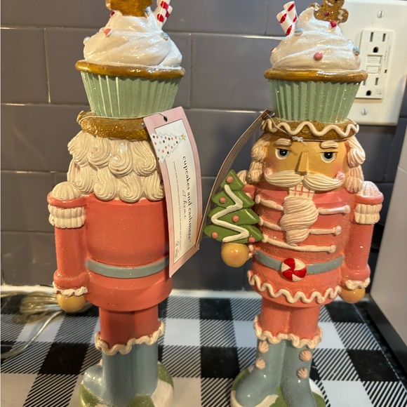 Pastel cupcakes & cashmere nutcrackers set of two - Picture 3 of 4